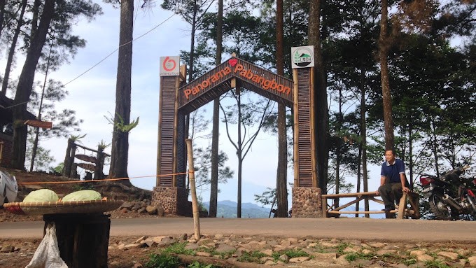Keindahan Gunung Benteng Pabangbon untuk Wisatawan