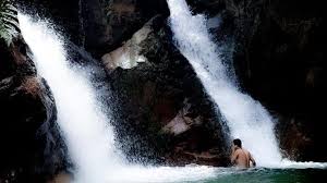 Curug Kembar Dengan keindahhan Alamnya