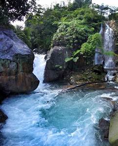 Curug Ciburial Menyimpan Keindahan